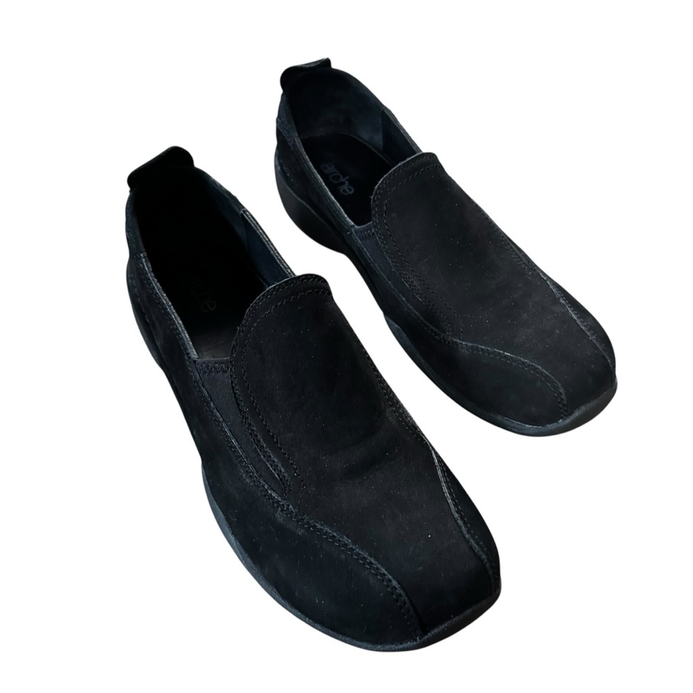 Women’s Merrell Size 10 Black Nubuck Primo Moc II w Arche Branded Insoles